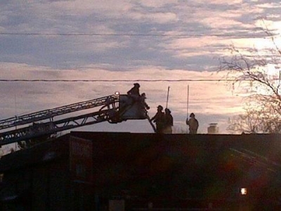 Mattydale battles early morning fire at Pacific Restaurant